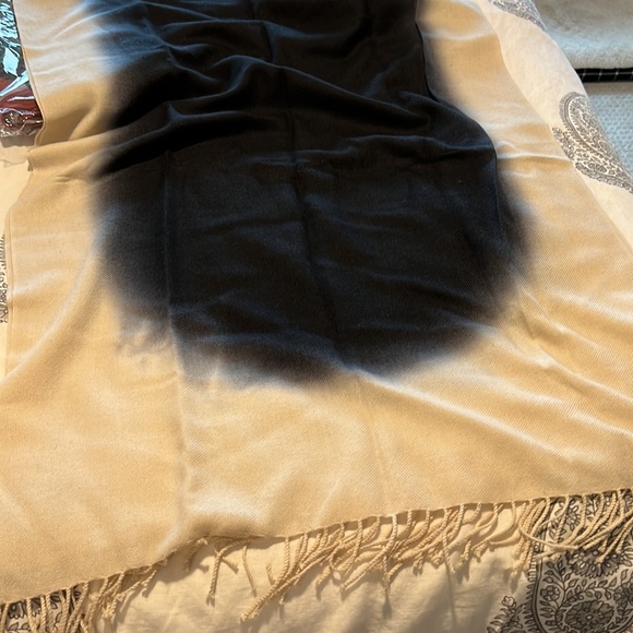 Nordstrom OMBRÉ Cashmere Shawl - Picture 1 of 3